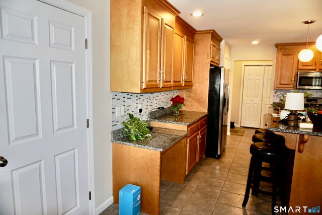 139 South End Road, Southington, CT 06489
