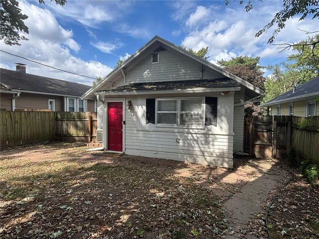 3022 Faraon Street, St Joseph, MO 64501