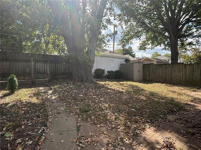 3022 Faraon Street, St Joseph, MO 64501