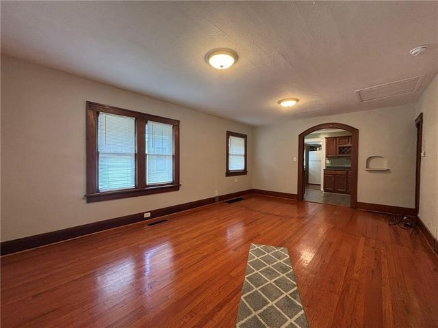 3022 Faraon Street, St Joseph, MO 64501