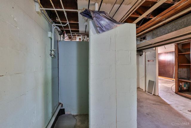 1246 Thurnridge Drive, Reading, OH 45215