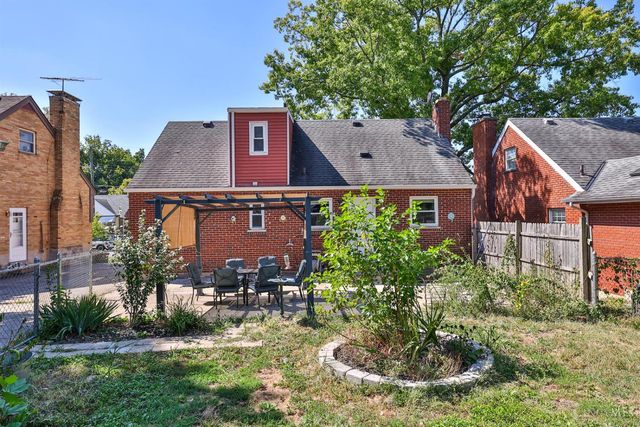 1246 Thurnridge Drive, Reading, OH 45215