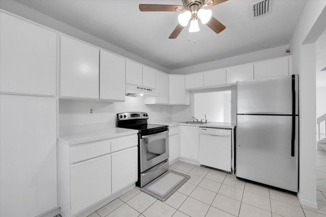 4718 NW 82nd Avenue 1706, Lauderhill, FL 33351