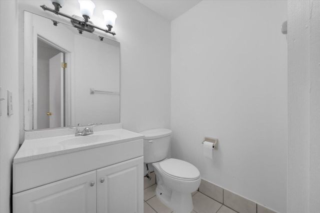 4718 NW 82nd Avenue 1706, Lauderhill, FL 33351