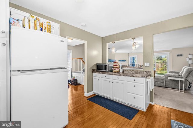 7556 BLANFORD CT, Alexandria, VA 22315