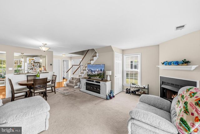 7556 BLANFORD CT, Alexandria, VA 22315