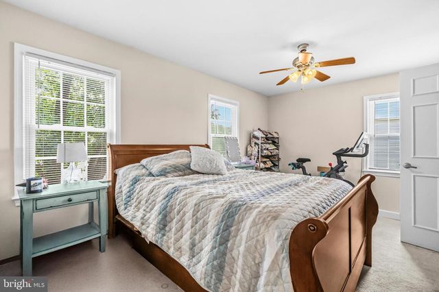 7556 BLANFORD CT, Alexandria, VA 22315