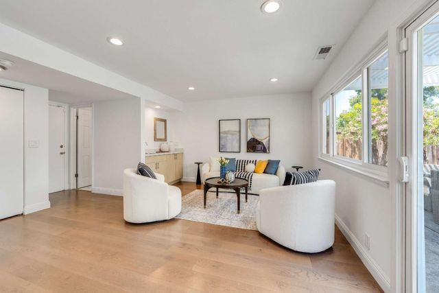 726 Sylvaner Drive, Pleasanton, CA 94566