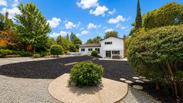 726 Sylvaner Drive, Pleasanton, CA 94566