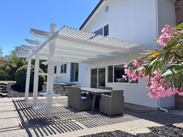 726 Sylvaner Drive, Pleasanton, CA 94566