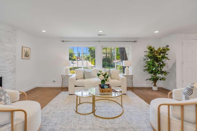 726 Sylvaner Drive, Pleasanton, CA 94566