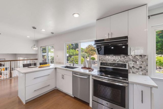726 Sylvaner Drive, Pleasanton, CA 94566