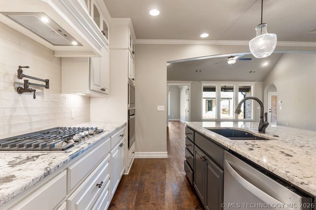 9105 E 62nd Court S, Tulsa, OK 74133