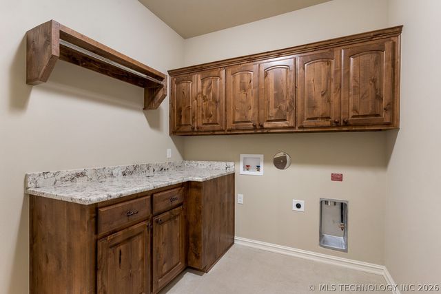 9105 E 62nd Court S, Tulsa, OK 74133