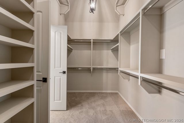 9105 E 62nd Court S, Tulsa, OK 74133