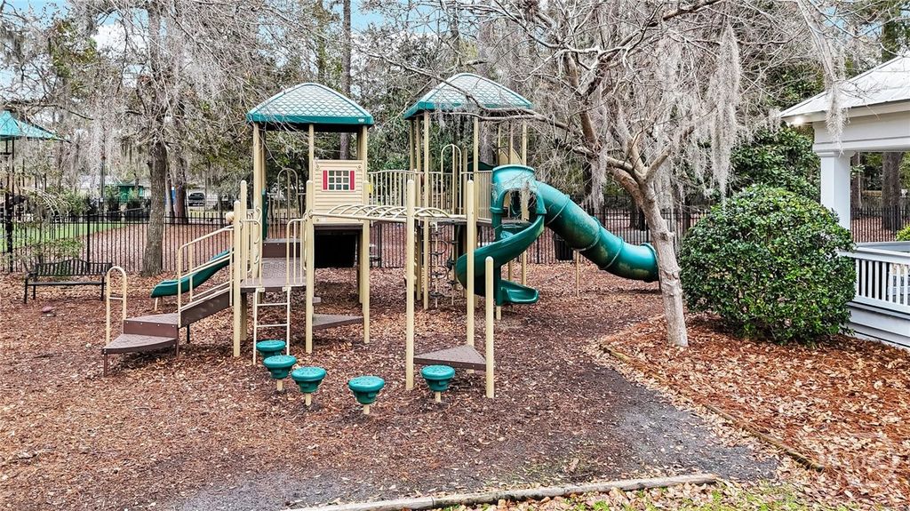 Image 9 of property listing at 106 Carolines Retreat, Savannah, GA 31406
