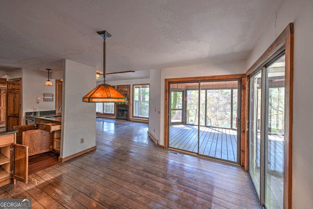 91 Dragway Lane, Lakemont, GA 30552