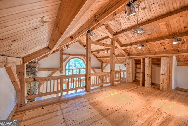 91 Dragway Lane, Lakemont, GA 30552
