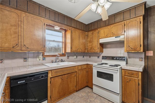 204 Quincy Street, Lavaca, AR 72941