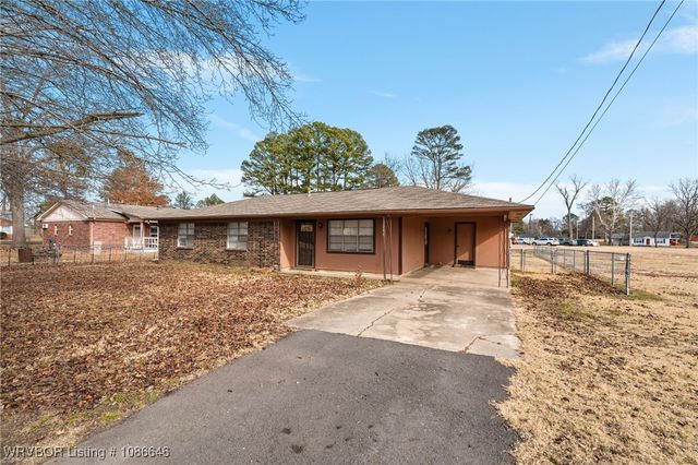 204 Quincy Street, Lavaca, AR 72941