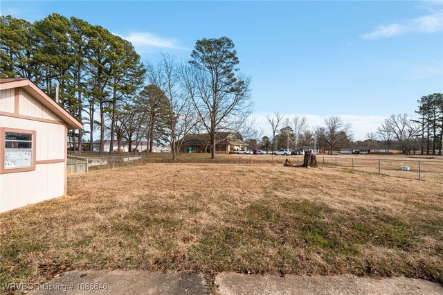 204 Quincy Street, Lavaca, AR 72941