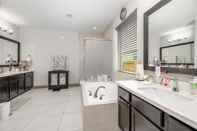 2236 Bayou Cove Lane, League City, TX 77573