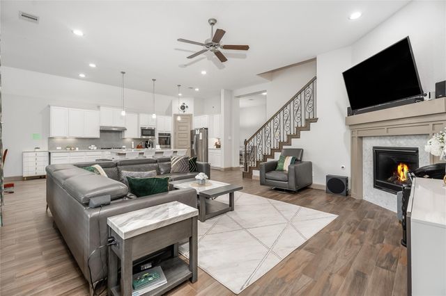 2236 Bayou Cove Lane, League City, TX 77573