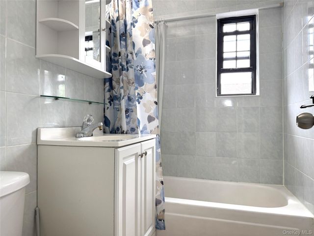 78-16 147th St 3C, Kew Garden Hills, NY 11367