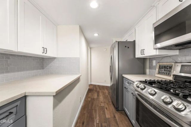 477 S Euclid Avenue E, Pasadena, CA 91101