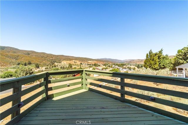 14738 Flintstone Drive, Lake Elizabeth, CA 93532