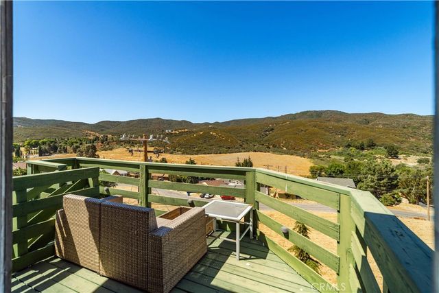 14738 Flintstone Drive, Lake Elizabeth, CA 93532