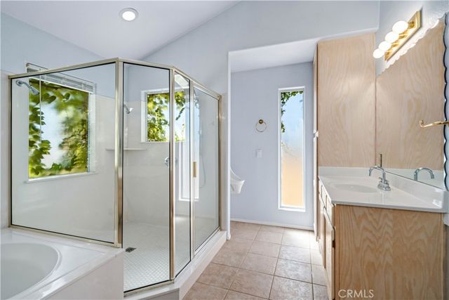 14738 Flintstone Drive, Lake Elizabeth, CA 93532