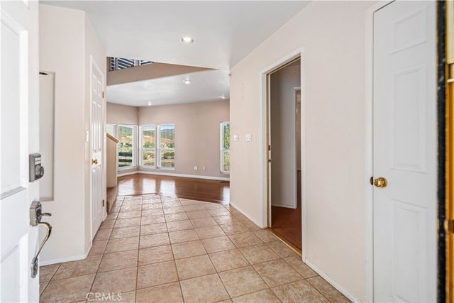 14738 Flintstone Drive, Lake Elizabeth, CA 93532
