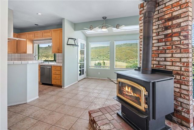 14738 Flintstone Drive, Lake Elizabeth, CA 93532