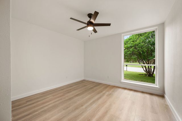 425 Marseille Drive, Hurst, TX 76054