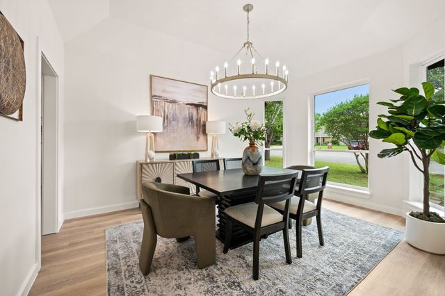 425 Marseille Drive, Hurst, TX 76054