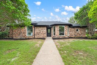 425 Marseille Drive, Hurst, TX 76054