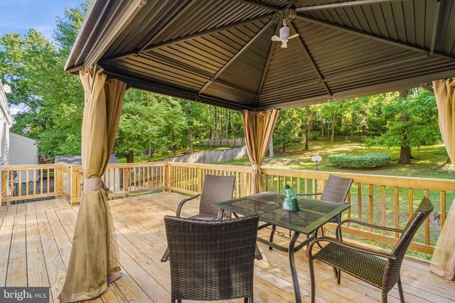 8721 VALLEY DR, Waldorf, MD 20603
