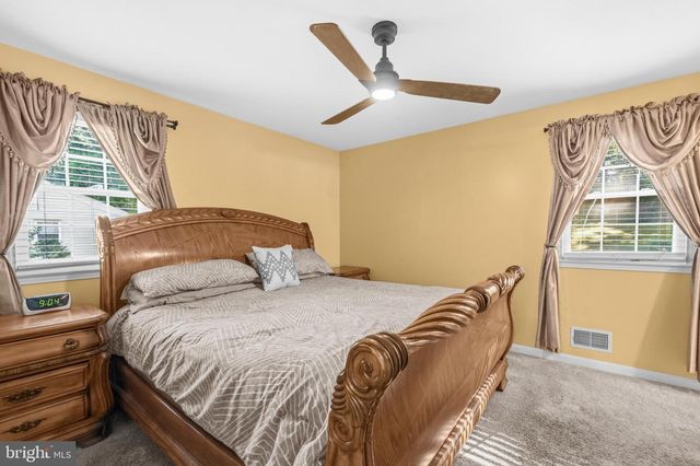 8721 VALLEY DR, Waldorf, MD 20603