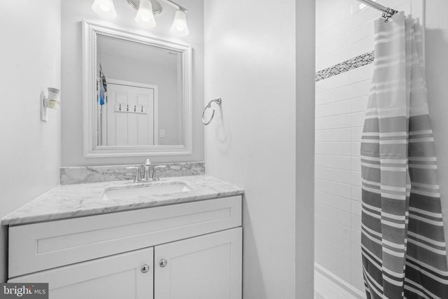 8721 VALLEY DR, Waldorf, MD 20603