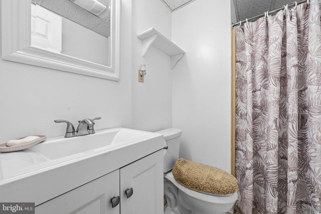 8721 VALLEY DR, Waldorf, MD 20603