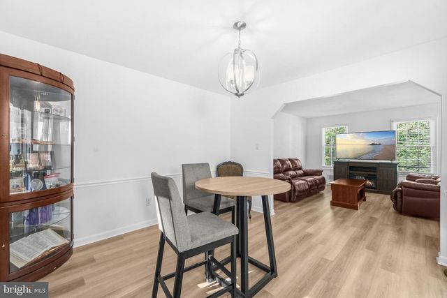 8721 VALLEY DR, Waldorf, MD 20603