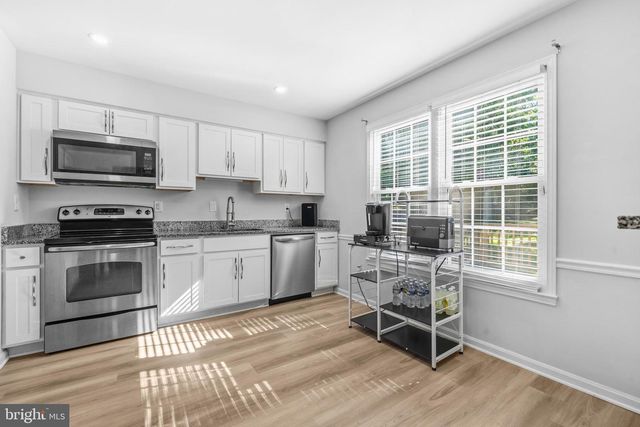 8721 VALLEY DR, Waldorf, MD 20603