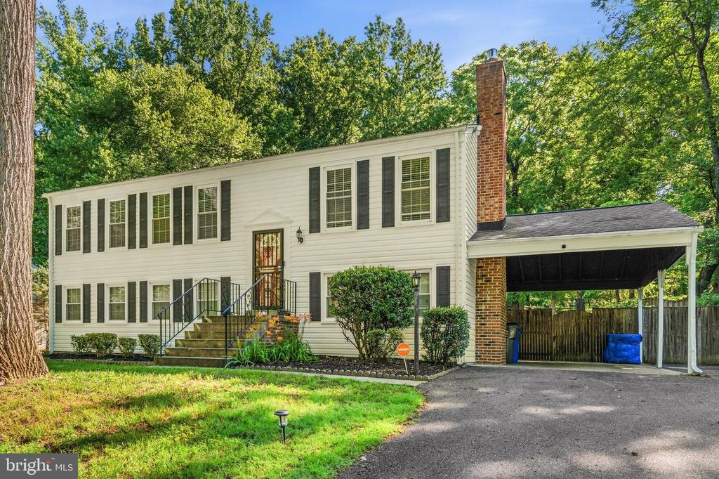 8721 VALLEY DR, Waldorf, MD 20603
