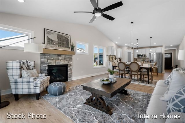 1597 N Village Circle, Kalamazoo, MI 49009