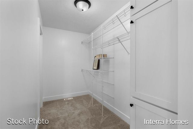 1597 N Village Circle, Kalamazoo, MI 49009