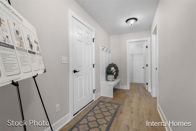1597 N Village Circle, Kalamazoo, MI 49009