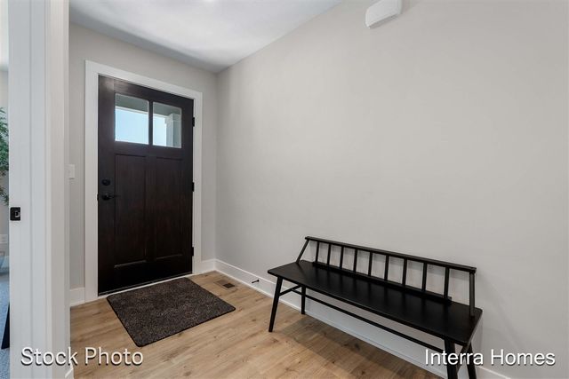 1597 N Village Circle, Kalamazoo, MI 49009