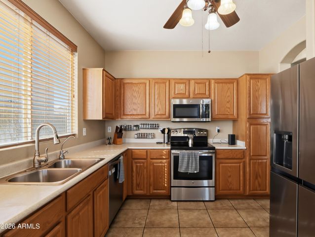 3897 S SUNNYVALE Avenue, Gilbert, AZ 85297