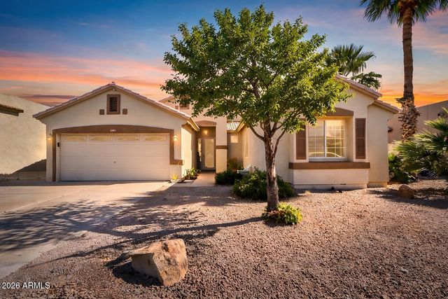 3897 S SUNNYVALE Avenue, Gilbert, AZ 85297
